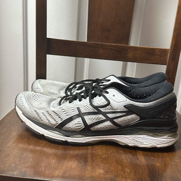 Asics Dynamic Duomax gel Kayano 24 Black and Gray Athletic Sneakers Size 13 - Picture 5 of 11